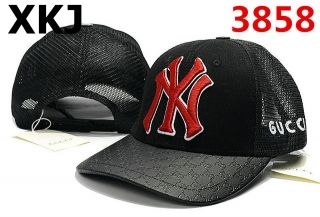 Gucci Snapback Hat (101)