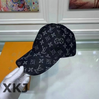 LV Snapback Hat AAA Quality (55)