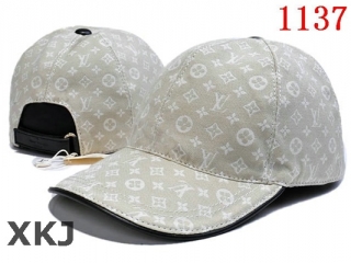 LV Snapback Hat AAA Quality (126)