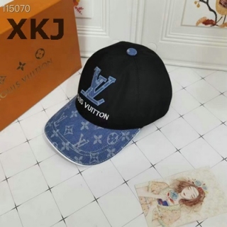 LV Snapback Hat AAA Quality (137)