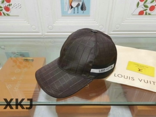 LV Snapback Hat AAA Quality (164)