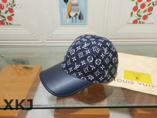 LV Snapback Hat AAA Quality (167)