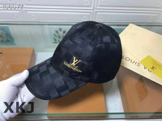 LV Snapback Hat AAA Quality (168)