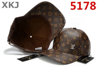 LV Snapback Hat (42)